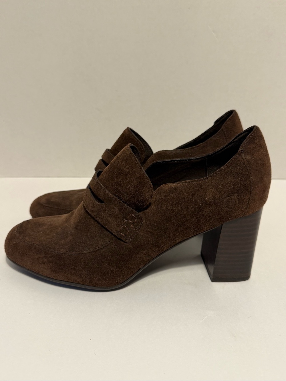 Born brown suede leather chunk heel ladies 8.5